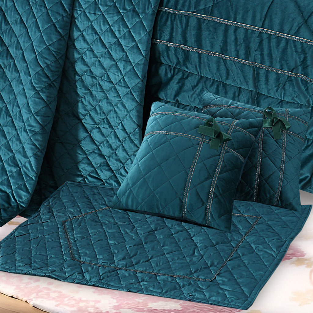 Velvet 14 Pcs Razai Set